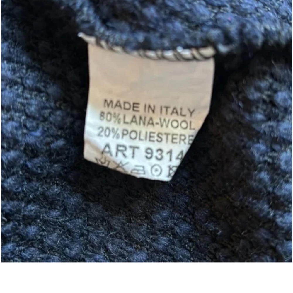 Long navy 80% wool Scandinavian style sweater - Picture 7 of 7